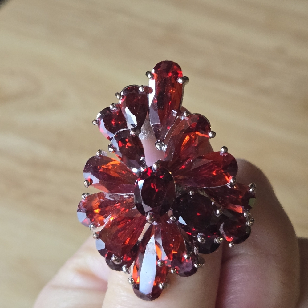 Gorgeous 925 Silver and Red Sapphire Ring- Sz 7